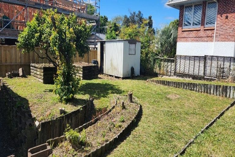 Photo of property in 48 Taikata Road, Te Atatu Peninsula, Auckland, 0610