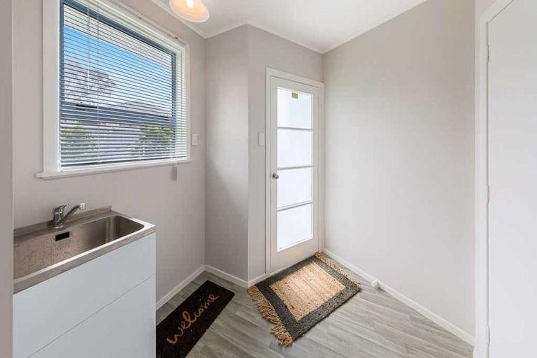 Photo of property in 11 Jordan Road, Mangere, Auckland, 2022