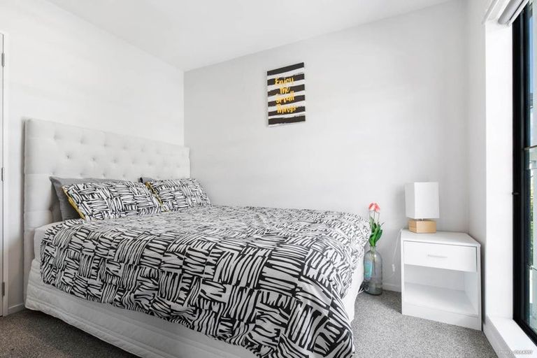 Photo of property in 42 Makamaka Lane, Albany Heights, Auckland, 0632