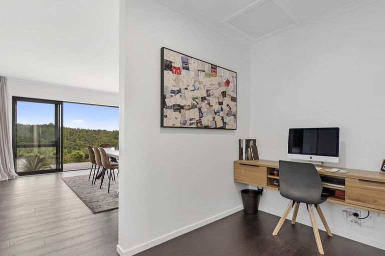 Photo of property in 229 Hillcrest Road, Wainui, 0931