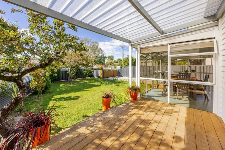 Photo of property in 30 Francis Drake Street, Waipukurau, 4200