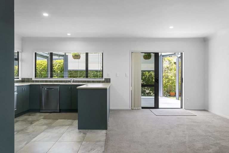 Photo of property in 17 Whetu Place, Nukuhau, Taupo, 3330