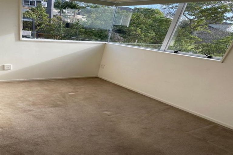 Photo of property in 2/17 Kells Place, Botany Downs, Auckland, 2010