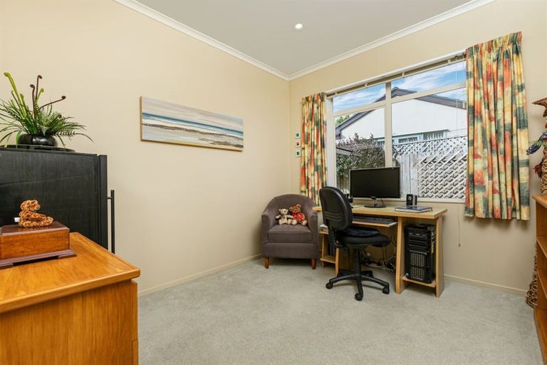 Photo of property in 27 Harvest Drive, Henderson, Auckland, 0612