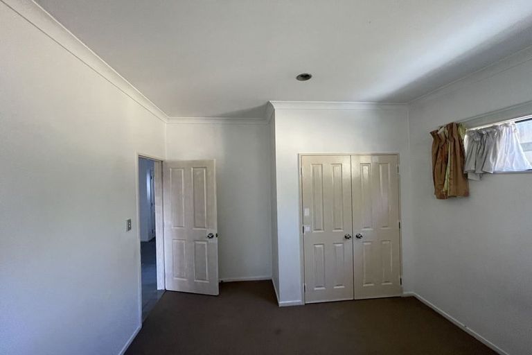 Photo of property in 16 Mangerton Lane, East Tamaki Heights, Auckland, 2016