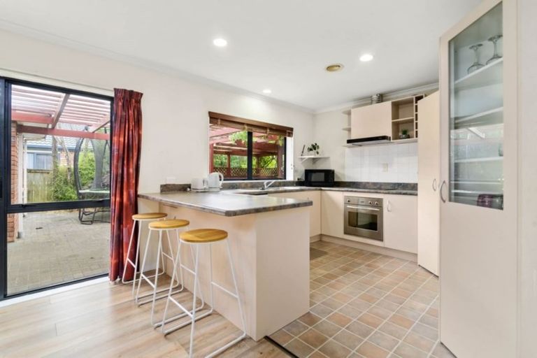 Photo of property in 33 Hoyte Place, Pukehangi, Rotorua, 3015