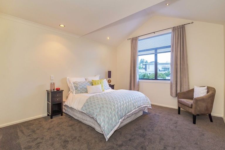 Photo of property in 49 Arahiwi Grove, Tirohanga, Lower Hutt, 5010