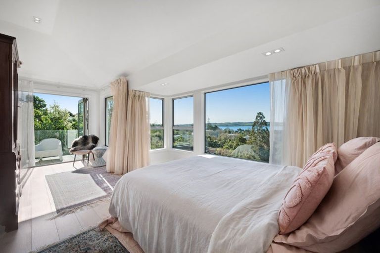 Photo of property in 7 Fenton Terrace, Cockle Bay, Auckland, 2014