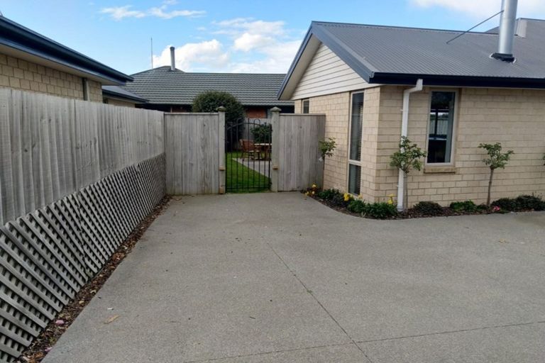 Photo of property in 26a Markham Way, Rolleston, 7614