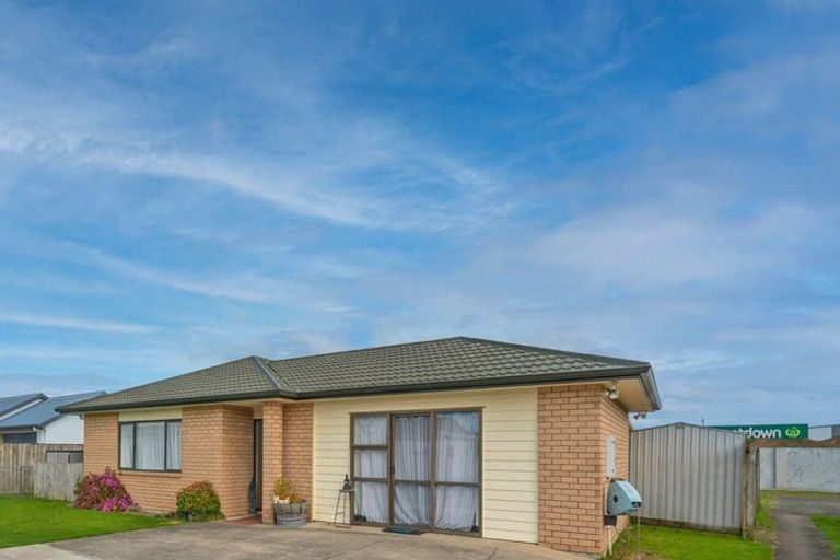 Photo of property in 52a Whitby Avenue, Whitianga, 3510