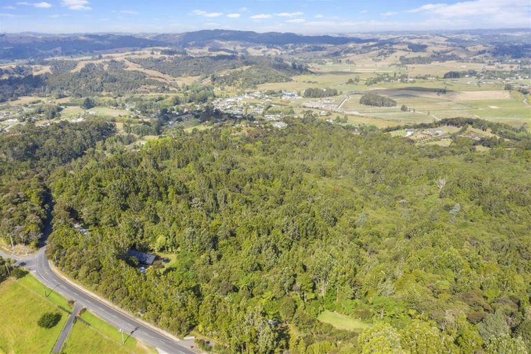 Photo of property in 123 Pinchgut Road, Kaukapakapa, 0873