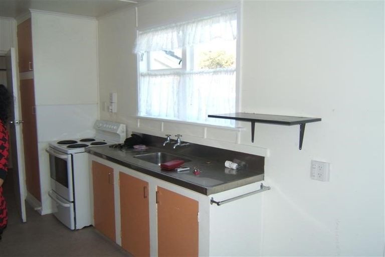 Photo of property in 90 Kowhai Street, Naenae, Lower Hutt, 5011