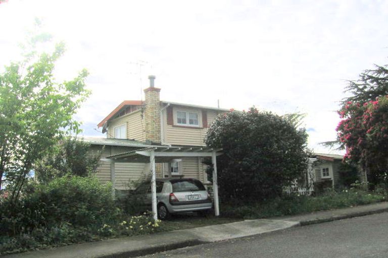 Photo of property in 1 Eleventh Avenue, Tauranga, 3110