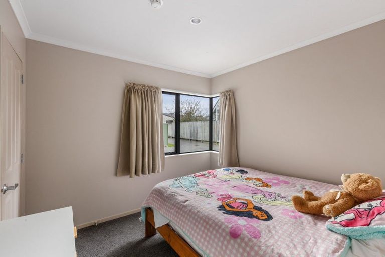 Photo of property in 3b Esmeralda Street, Welcome Bay, Tauranga, 3112