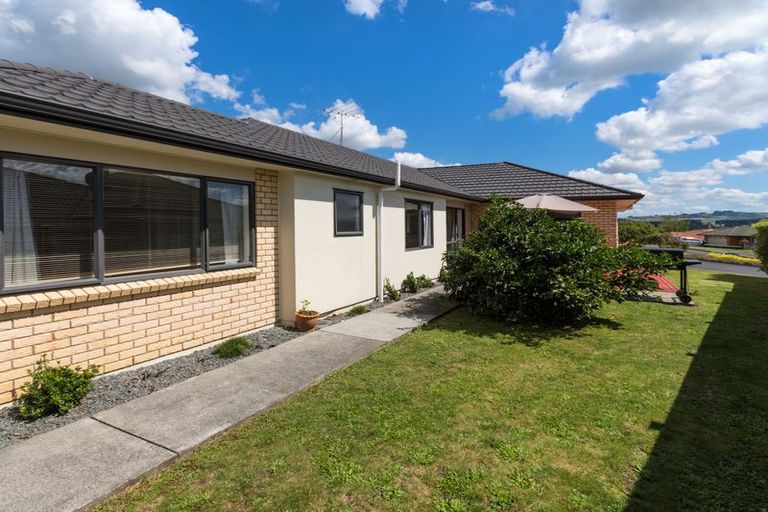 Photo of property in 4 Trillick Place, Tuakau, 2121