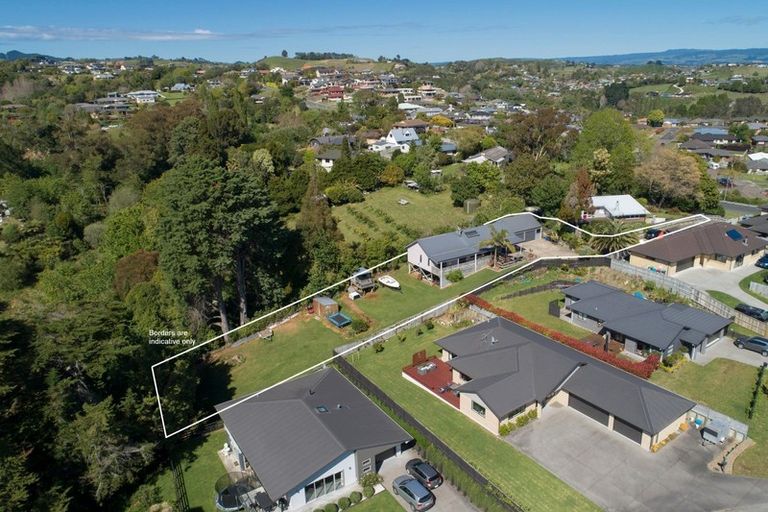 Photo of property in 25a Waikite Road, Welcome Bay, Tauranga, 3112