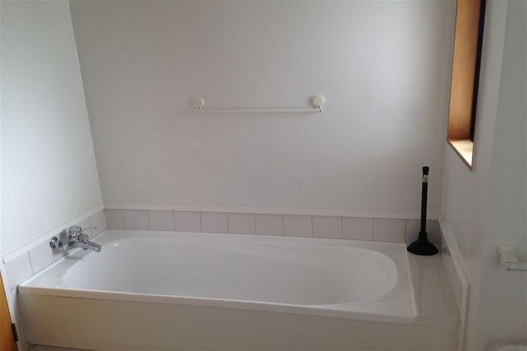 Photo of property in 5 Merlot Heights, Huapai, Kumeu, 0810