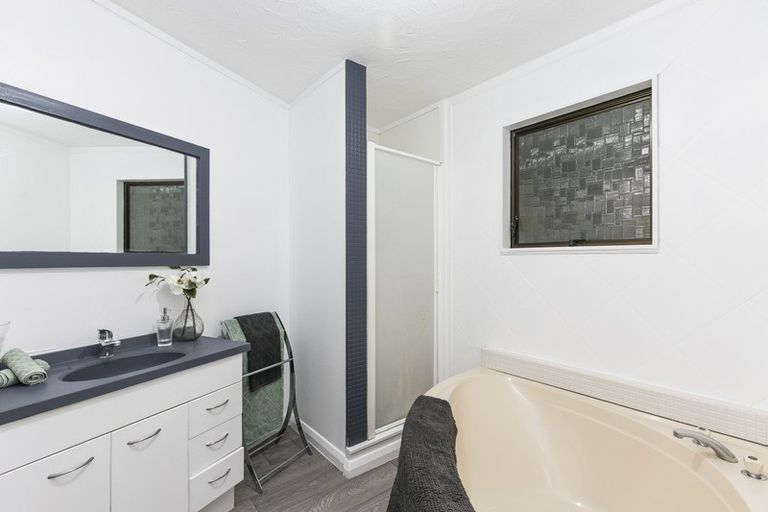 Photo of property in 8 Meridian Way, Whitby, Porirua, 5024