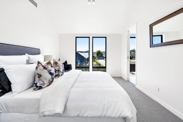 Photo of property in 12 Tiaki Lane, Matakana, 0985