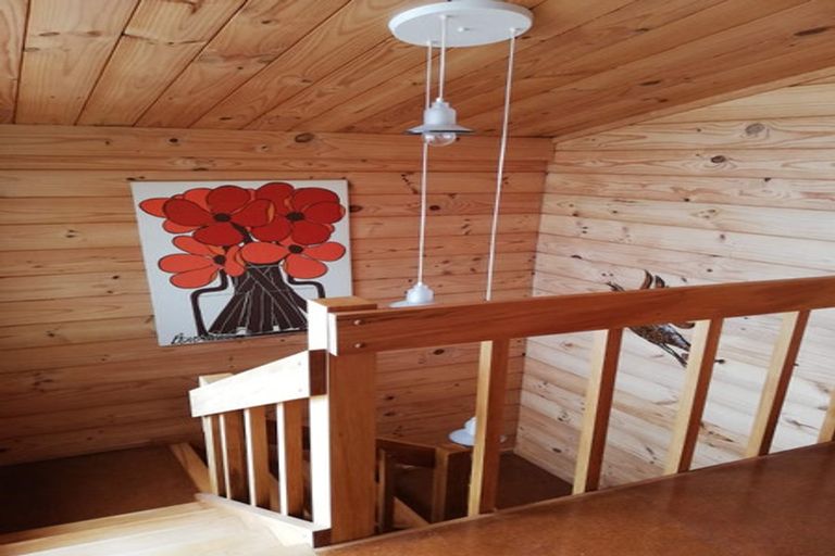 Photo of property in 35 Mulberry Street, Maungaraki, Lower Hutt, 5010