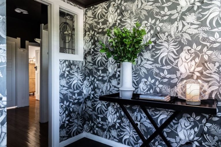 Photo of property in 50 Wairakei Road, Strowan, Christchurch, 8052