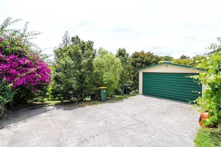 Photo of property in 34 Evans Road, Glen Eden, Auckland, 0602