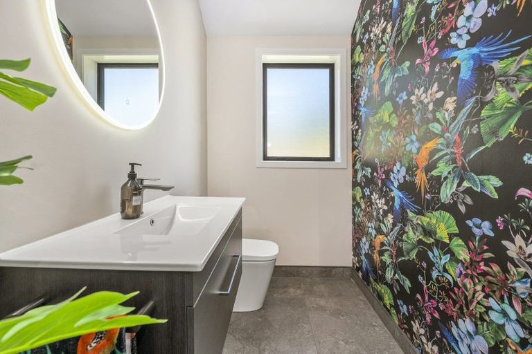 Photo of property in 11 Lochridge Drive, Kinloch, 3377