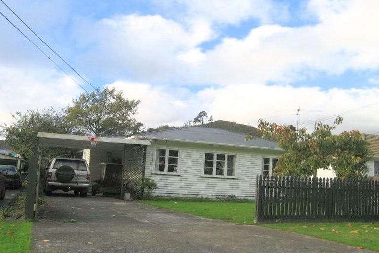 Photo of property in 119 Hine Road, Wainuiomata, Lower Hutt, 5014