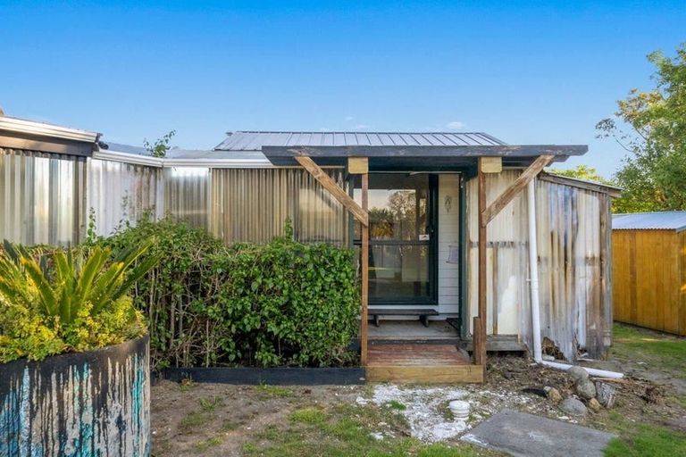 Photo of property in 2 Paetawa Road, Peka Peka, Waikanae, 5391
