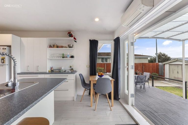 Photo of property in 262 Main North Road, Redwood, Christchurch, 8051