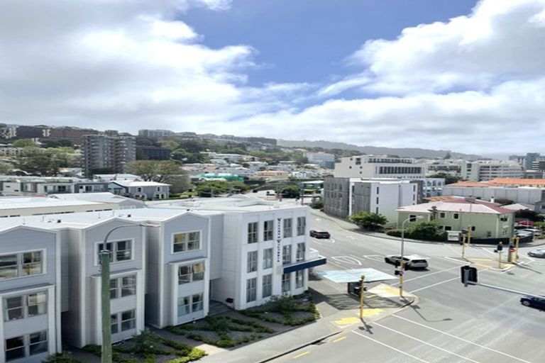 Photo of property in Sunset West, 405/251 Victoria Street, Wellington, 6011