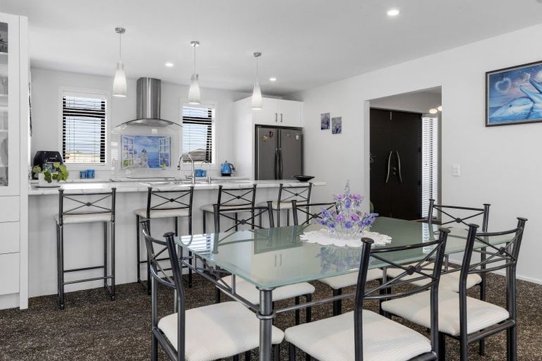 Photo of property in 32 Huka Heights Drive, Rangatira Park, Taupo, 3330