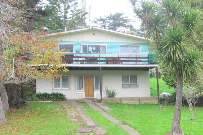 Photo of property in 13 Western Road, Laingholm, Auckland, 0604