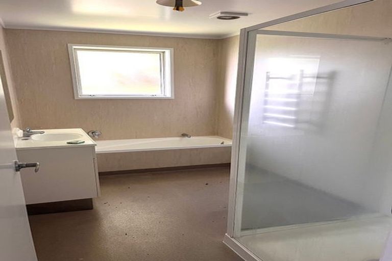 Photo of property in 67h Hastie Avenue, Mangere Bridge, Auckland, 2022