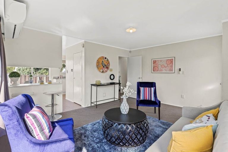 Photo of property in 1/29 Kindergarten Drive, Conifer Grove, Takanini, 2112