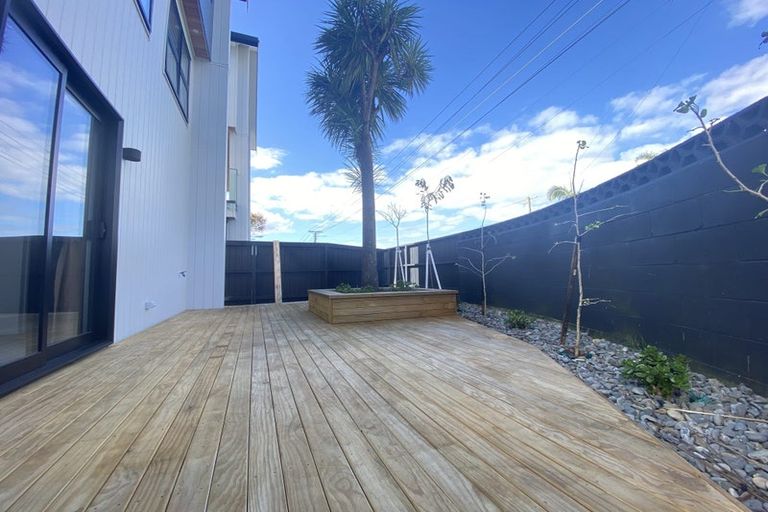 Photo of property in 44a Merani Street, Belmont, Auckland, 0622