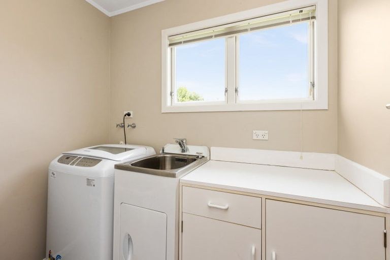 Photo of property in 23 Mangarau Crescent, Havelock North, 4130