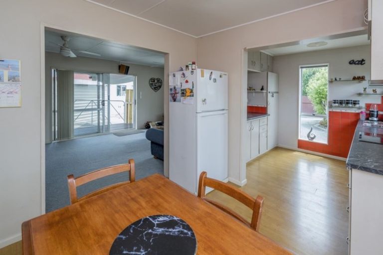 Photo of property in 53a Strathmore Avenue, Levin, 5510