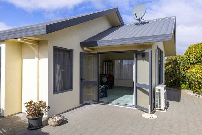Photo of property in 8 The Grove, Nukuhau, Taupo, 3330