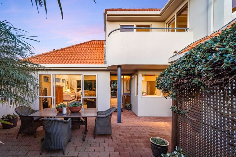 Photo of property in 1/8 Fenwick Avenue, Milford, Auckland, 0620