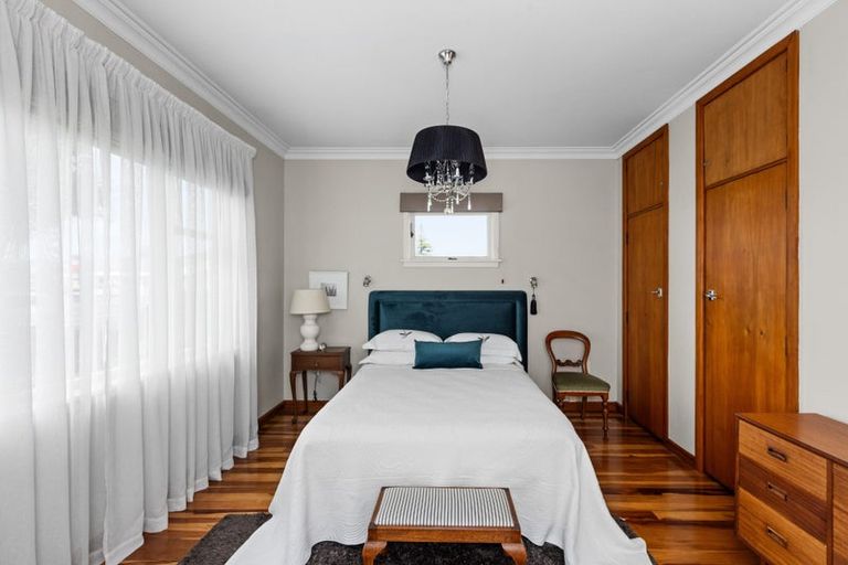 Photo of property in 153 Gloucester Street, Taradale, Napier, 4112