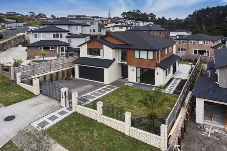 Photo of property in 58 Golden Morning Drive, Albany Heights, Auckland, 0632