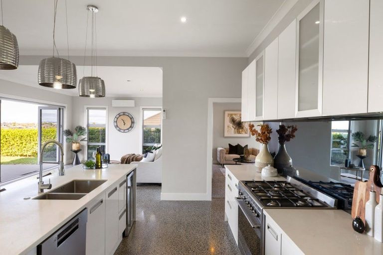 Photo of property in 160 Cumberland Drive, Flagstaff, Hamilton, 3210