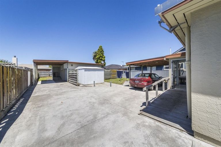 Photo of property in 142 College Street, Awapuni, Palmerston North, 4412