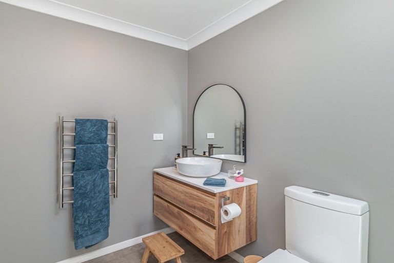 Photo of property in 17 Hobson Street, Levin, 5510