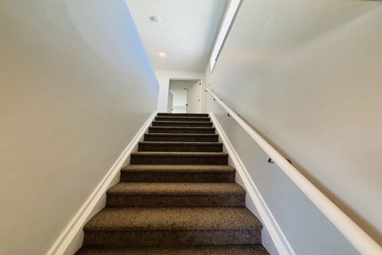 Photo of property in 40 Tukari Lane, Mangere Bridge, Auckland, 2022