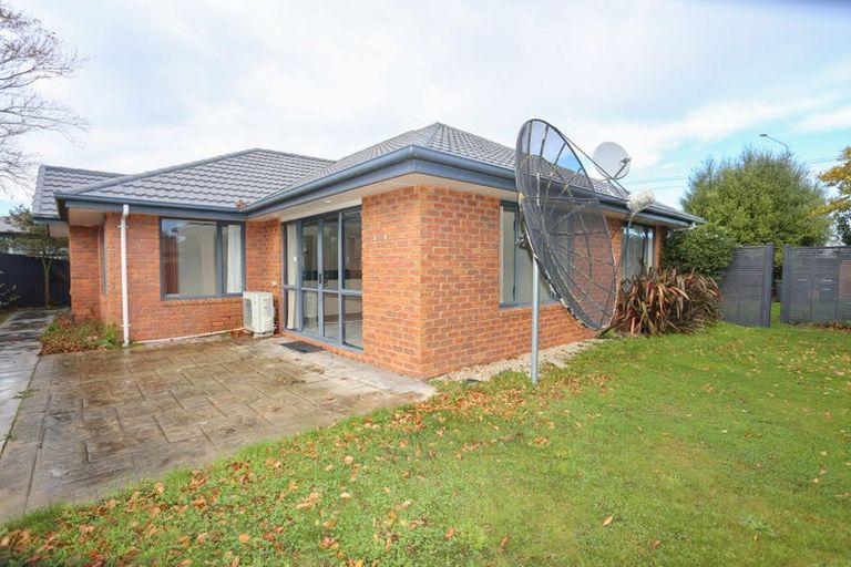 Photo of property in 124a Halswell Junction Road, Halswell, Christchurch, 8025
