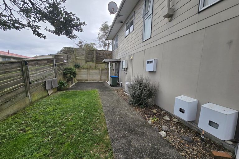 Photo of property in 24 Pennant Grove, Titahi Bay, Porirua, 5022