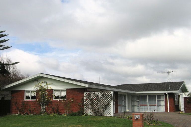 Photo of property in 23 Rewarewa Place, Matua, Tauranga, 3110