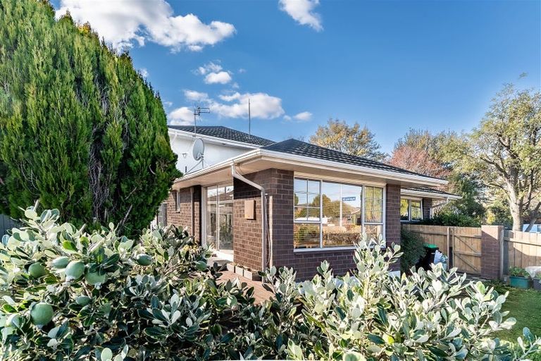 Photo of property in 7 Apsley Drive, Russley, Christchurch, 8042